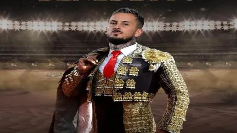 “中超赛场惊现奥头破门，皮球不慎入网”